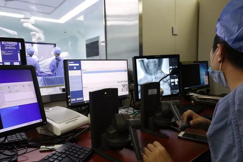 鲁班机器人完成全国首例辅助全脑血管造影手术，大脑介入新纪元开启